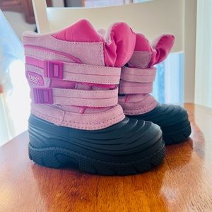 LIKE NEW Girls Sz 8 Totes Pink Snow Boots